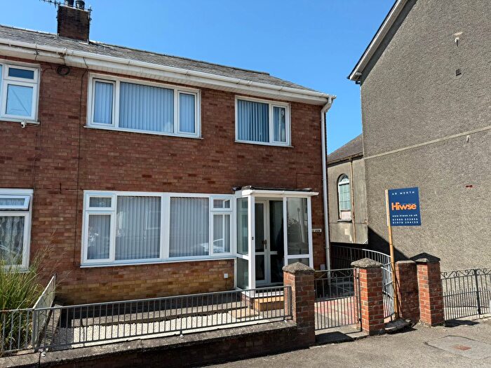 3 Bedroom Semi-detached House For Sale In Penybont Road, Aberystwyth, SY23