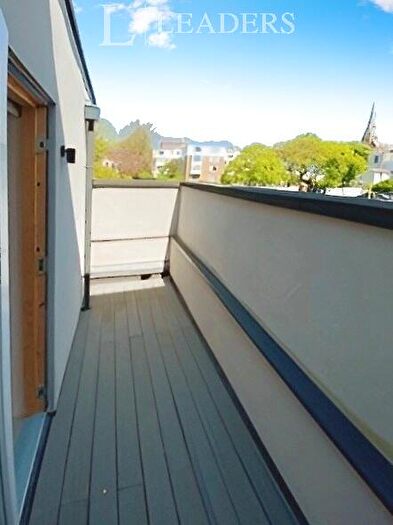 1 Bedroom Apartment To Rent In Hampton Place, BN1