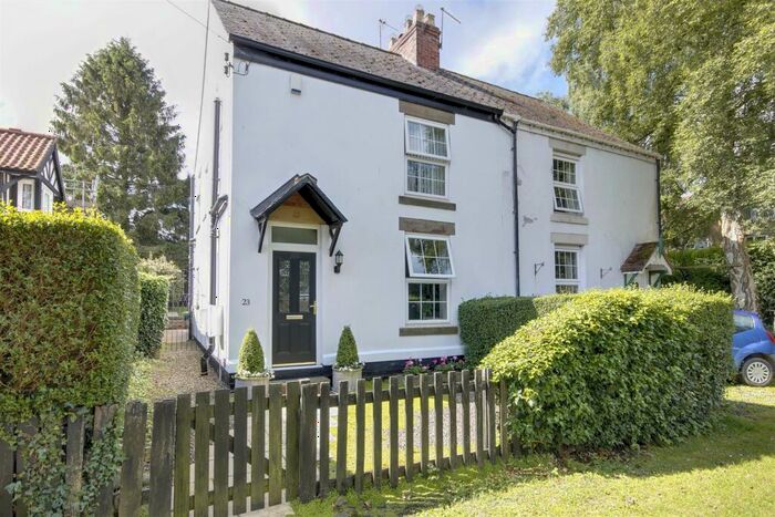 2 Bedroom Semi-Detached House For Sale In Stockbridge Road, Elloughton, HU15