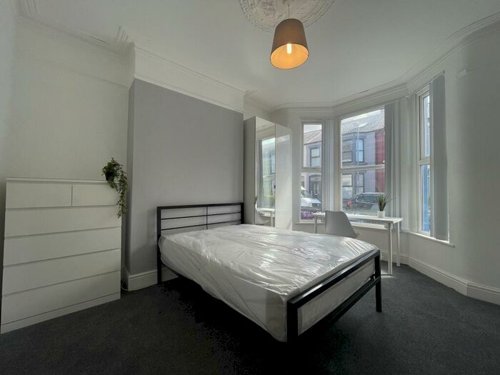 6 Bedroom House To Rent In Langdale Road, L15