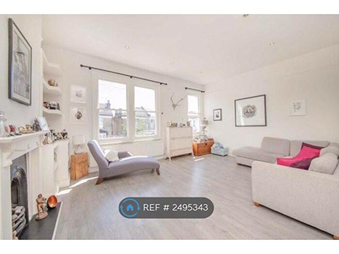 3 Bedroom Maisonette To Rent In Sistova Road, London, SW12