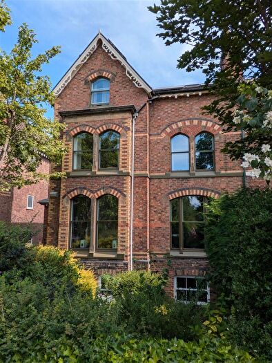 6 Bedroom Semi-Detached House For Sale In Shrewsbury Road, Oxton, CH43