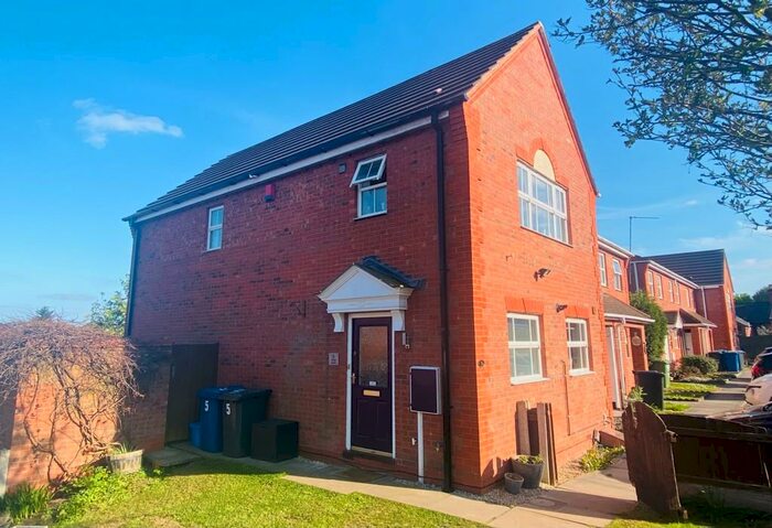 3 Bedroom End Of Terrace House To Rent In Arran Drive, Wilnecote, Tamworth, B77