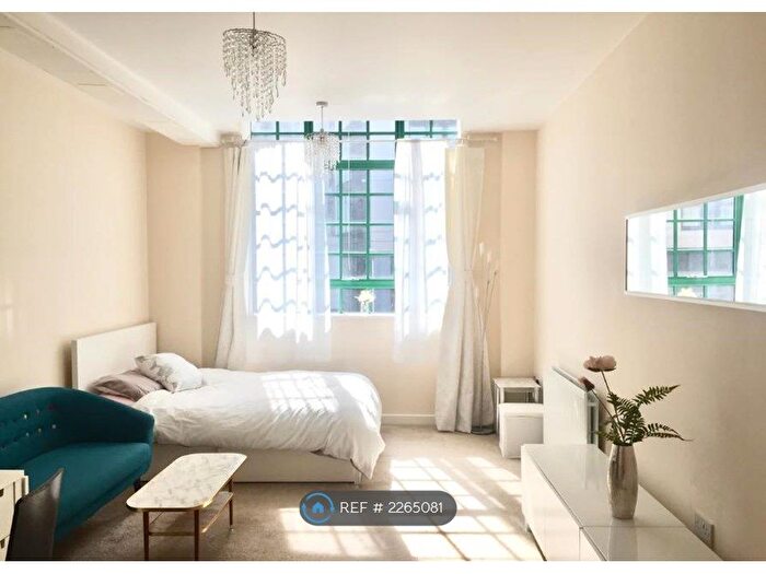 Studio To Rent In Taylor Place, London, E3