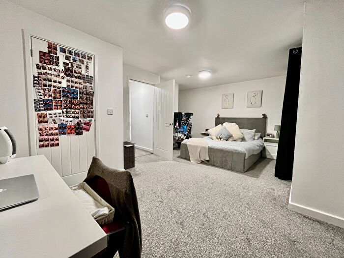 1 Bedroom Flat To Rent In Stanks Drive, Leeds, LS14