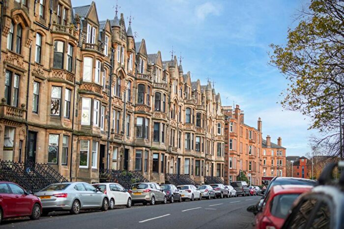 2 Bedroom Flat For Sale In Broomhill Drive, Broomhill, G11
