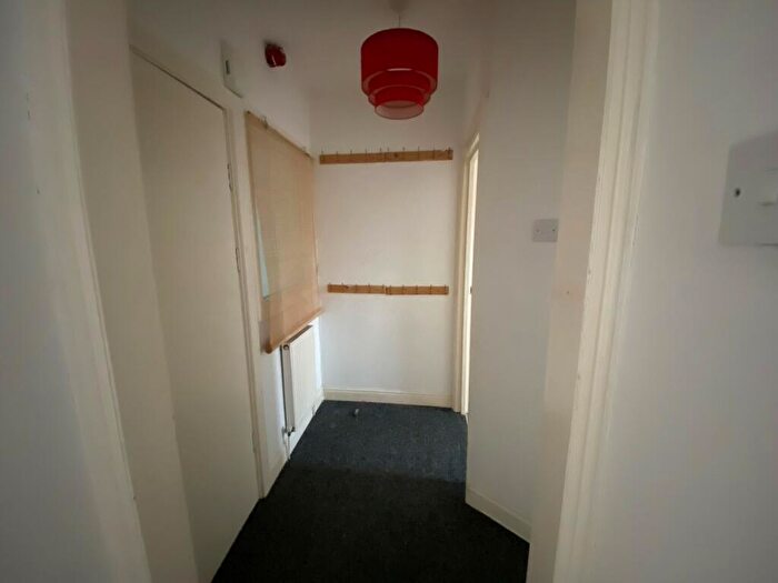 1 Bedroom Flat To Rent In High Street, Barry, The Vale Of Glamorgan., CF62