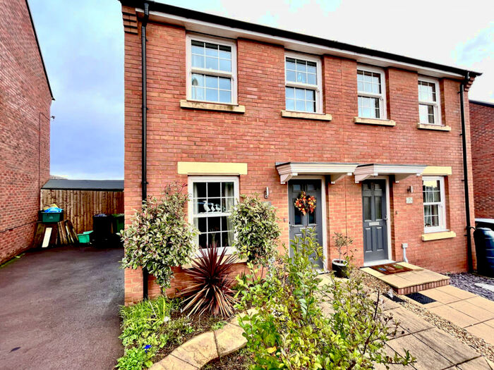 2 Bedroom Semi-Detached House To Rent In Abbots Gate, Lydney, GL15