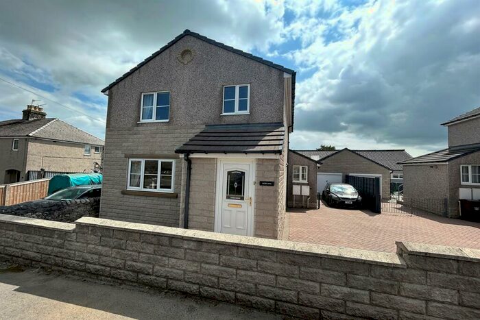 3 Bedroom Detached House For Sale In Batham Gate Road, Peak Dale, Buxton, SK17