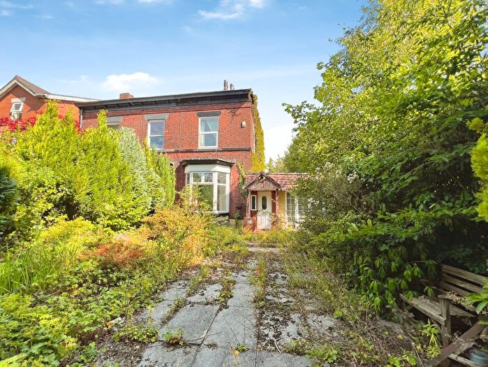 3 Bedroom Semi-Detached House For Sale In Seymour Road, Bolton, BL1