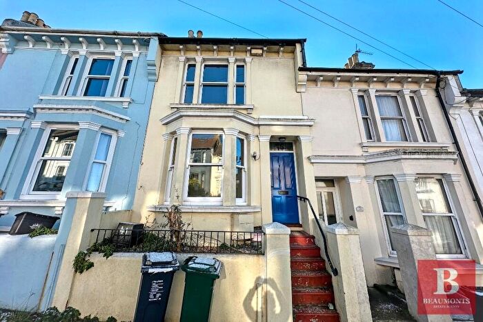 3 Bedroom Terraced House To Rent In Princes Road, BN2