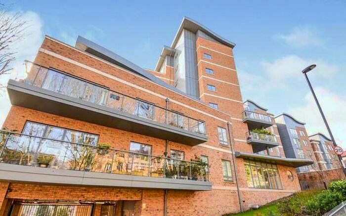 1 Bedroom Apartment To Rent In Sylvan Hill, London, SE19