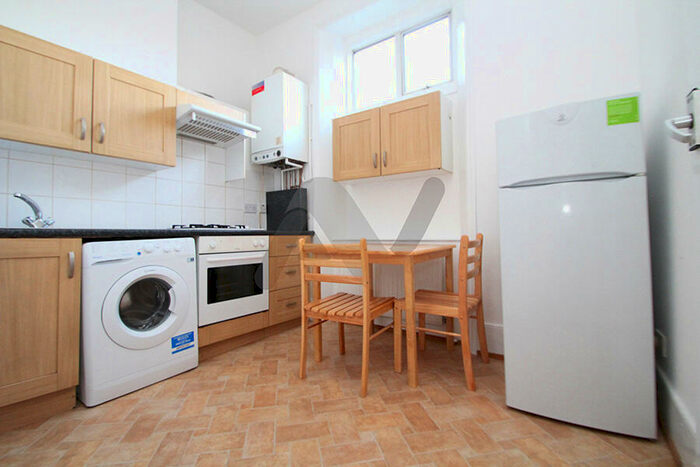 1 Bedroom Flat To Rent In Seven Sisters Road, London, N4