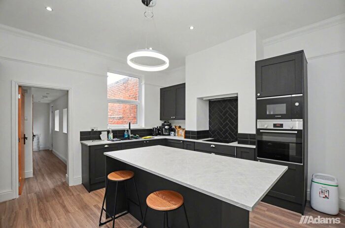 3 Bedroom Terraced House For Sale In Heath Road South, Runcorn, WA7