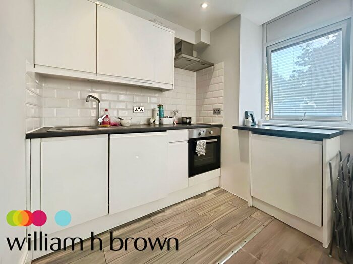 1 Bedroom Flat To Rent In Whitehall Road, Colchester, CO2