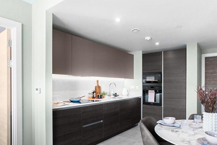 2 Bedroom Apartment To Rent In The Mercian, Broad Street Birmingham, B15
