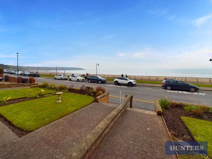 2 Bedroom Flat For Sale In The Beach, Filey, YO14