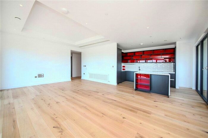 3 Bedroom Flat To Rent In Corson House, City Island Way, London, E14