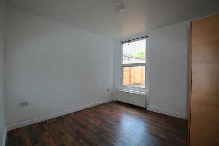 1 Bedroom Flat To Rent In Claremont Road, London, NW2