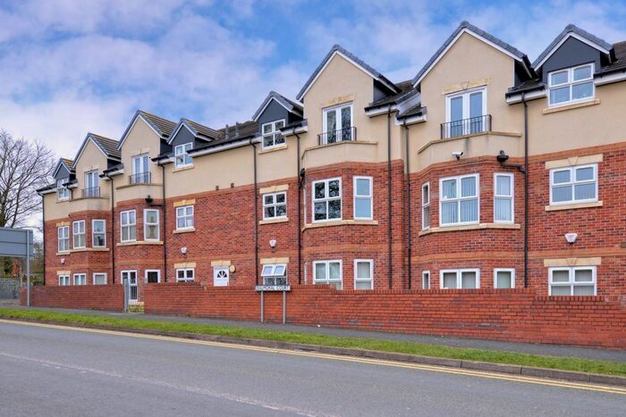 2 Bedroom Flat To Rent In Balmoral Court, Captain Webb Road, Dawley, TF4