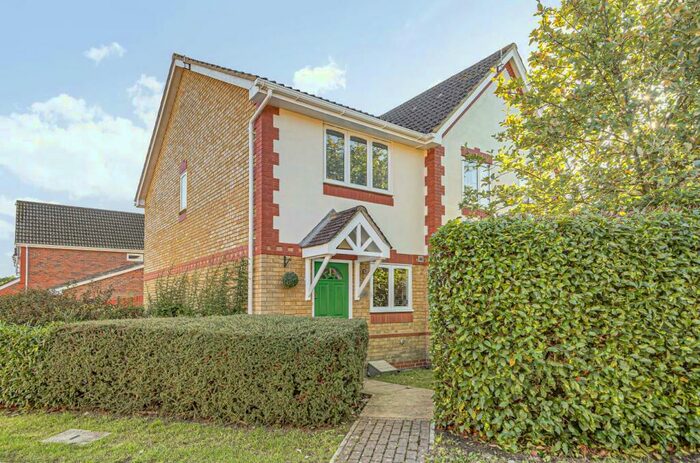 2 Bedroom Semi-Detached House To Rent In Fairbairn Walk, Knightwood Park, Chandlers Ford, SO53