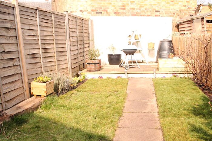 1 Bedroom Flat To Rent In Perry Rise, London, SE23