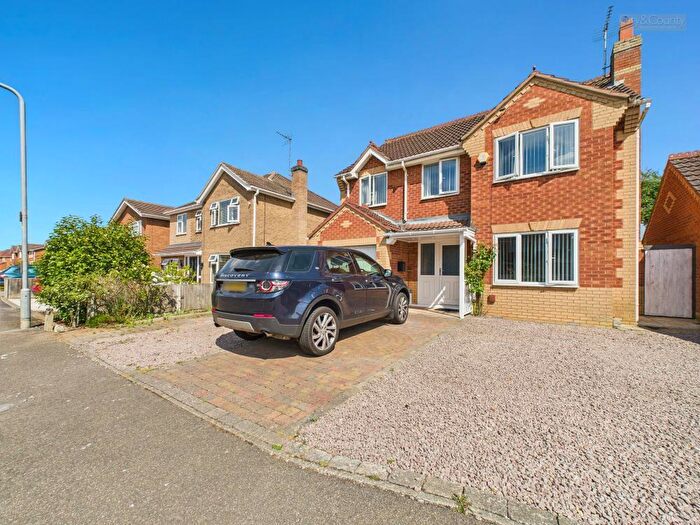 4 Bedroom Detached House For Sale In Beccelm Drive, Crowland, Peterborough, PE6