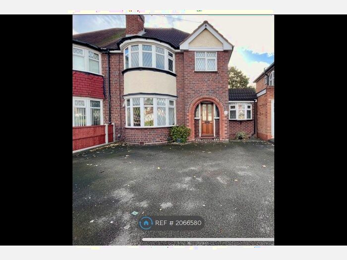 4 Bedroom Semi-Detached House To Rent In Chester Road, Castle Bromwich, Birmingham, B36