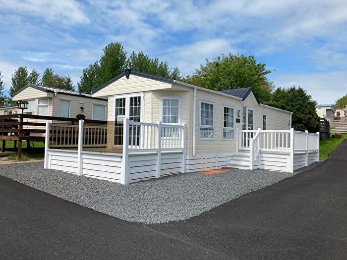 2 Bedroom Mobile Home For Sale In Middlemuir Heights, Ayr, KA5