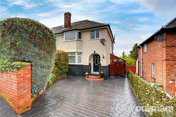 3 Bedroom Semi-Detached House For Sale In Leslie Avenue, Worcester, Worcestershire, WR3
