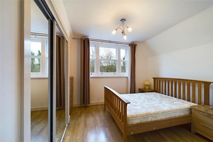 2 Bedroom Apartment To Rent In Cadugan Place, Reading, Berkshire, RG1