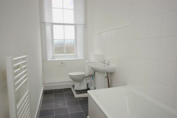 6 Bedroom Flat To Rent In West Preston Street Edinburgh United Kingdom, EH8