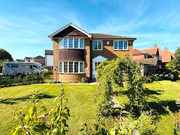 4 Bedroom Detached House For Sale In Malt Kiln Lane, Appleton Roebuck, York, YO23