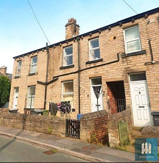 2 Bedroom Terraced House To Rent In Leef Street, Moldgreen, Huddersfield, HD5