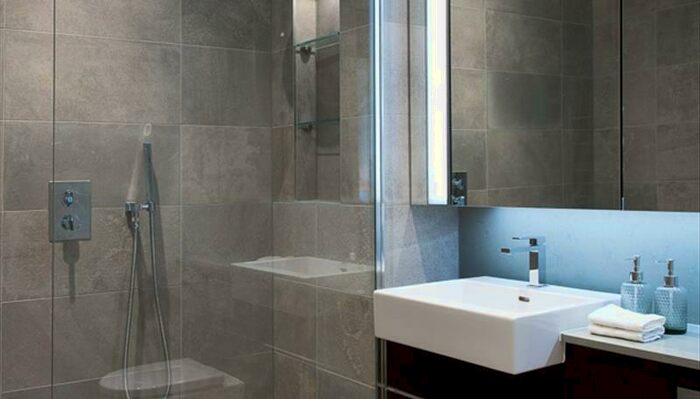 2 Bedroom Apartment To Rent In Thornes House, London, SW11