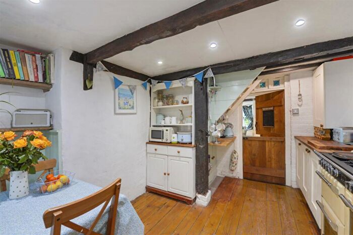 2 Bedroom End Of Terrace House For Sale In Maidstone Road, Nettlestead, ME18