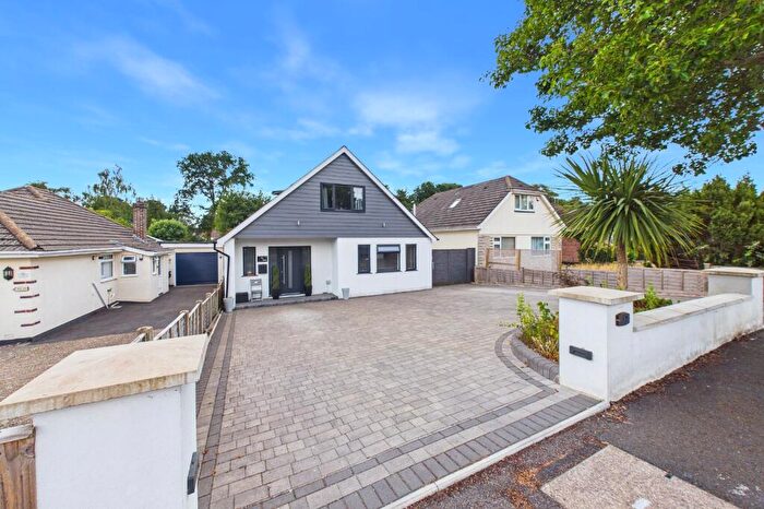 5 Bedroom Detached House For Sale In Anvil Crescent, Broadstone, Dorset, BH18