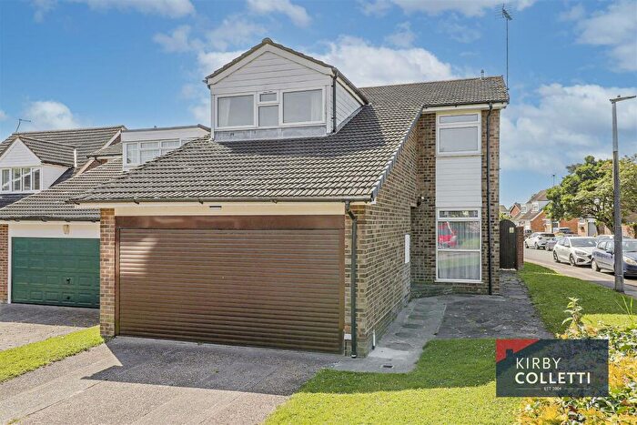 4 Bedroom Detached House To Rent In Riversmead, Hoddesdon, Hoddesdon, Hertfordshire, EN11