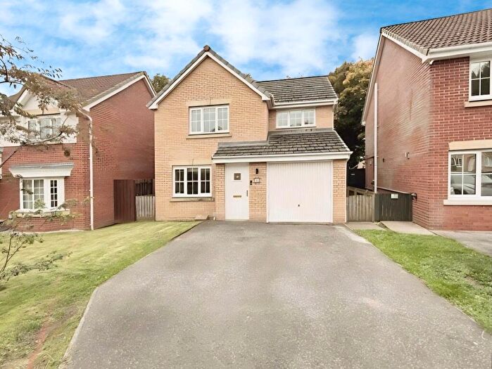 3 Bedroom Detached House For Sale In Strathnairn Court, Glenrothes, KY7
