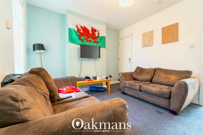 4 Bedroom House To Rent In Heeley Road, Selly Oak, B29
