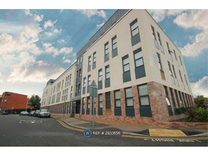 2 Bedroom Flat To Rent In Baddow Road, Chelmsford, CM2