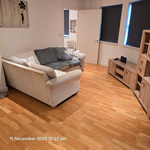 1 Bedroom Flat To Rent In Whyteleafe Hill, Whyteleafe, CR3