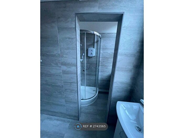 Studio To Rent In Colwyn Road, Northampton, NN1