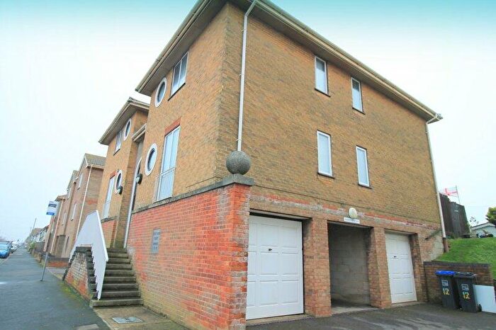 1 Bedroom Apartment To Rent In Southbank Court, Brighton Road, Lancing, West Sussex, BN15