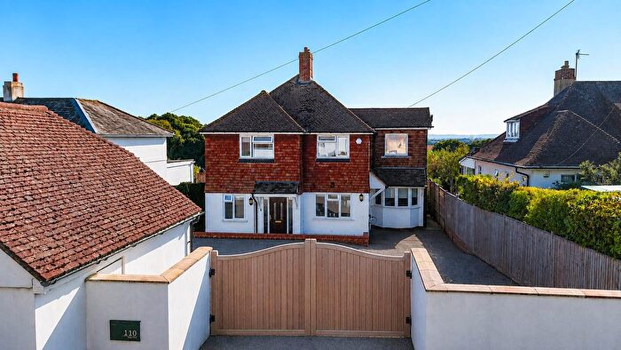 5 Bedroom Detached House For Sale In Hastings Road, Battle, TN33