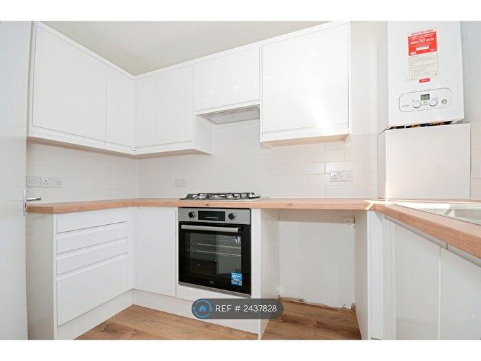 1 Bedroom Flat To Rent In West Street, Watford, WD17