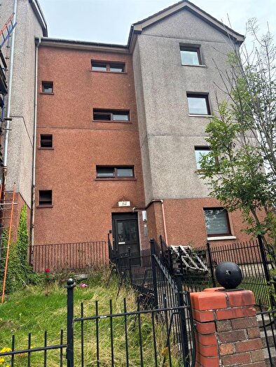 3 Bedroom Flat For Sale In Dougrie Road, Glasgow, G45