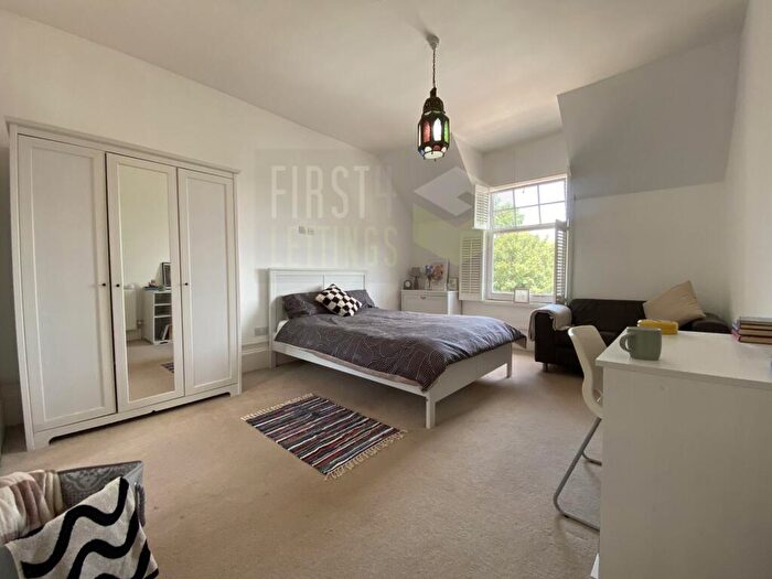 6 Bedroom Detached House To Rent In Stoneygate Road, Stoneygate, LE2