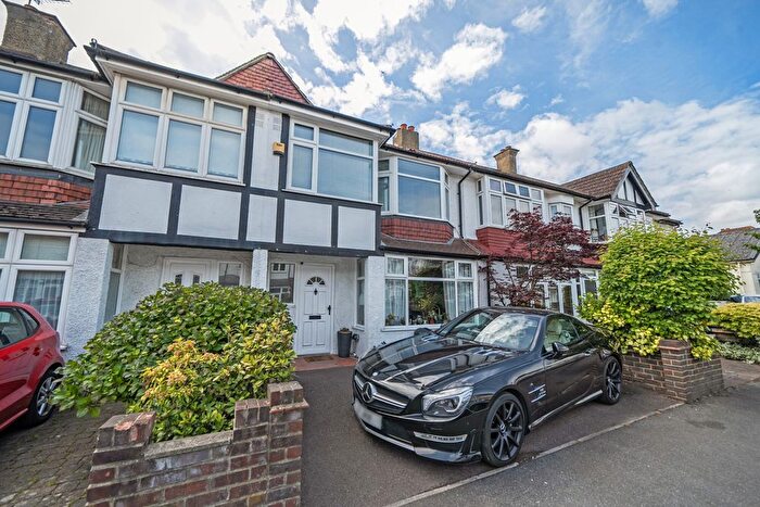 3 Bedroom Detached House For Sale In Glanville Road, Bromley, BR2