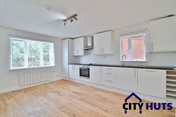 1 Bedroom Flat To Rent In Sycamore Close, London, N9
